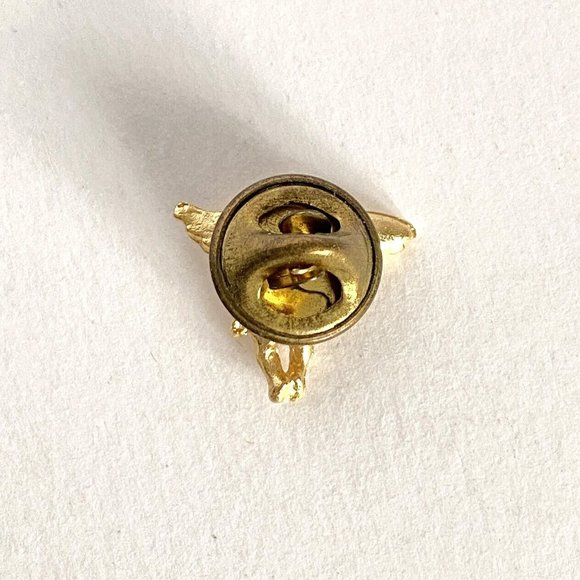 Guardian Angel Gold Tone Scatter Pin with Green Crystal Lapel Hat 1/2in Tall - Picture 3 of 5